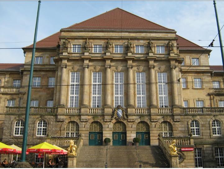 Privatzimmer Am Rathaus Kassel Buitenkant foto